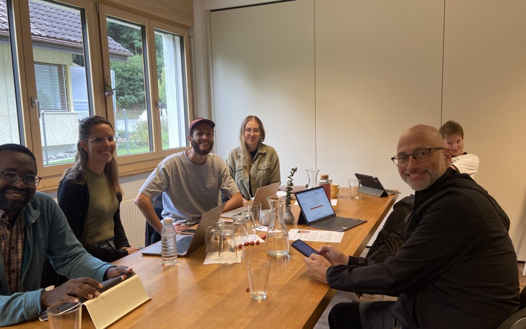 Roundtable – Exchanging ideas, growing and changing together